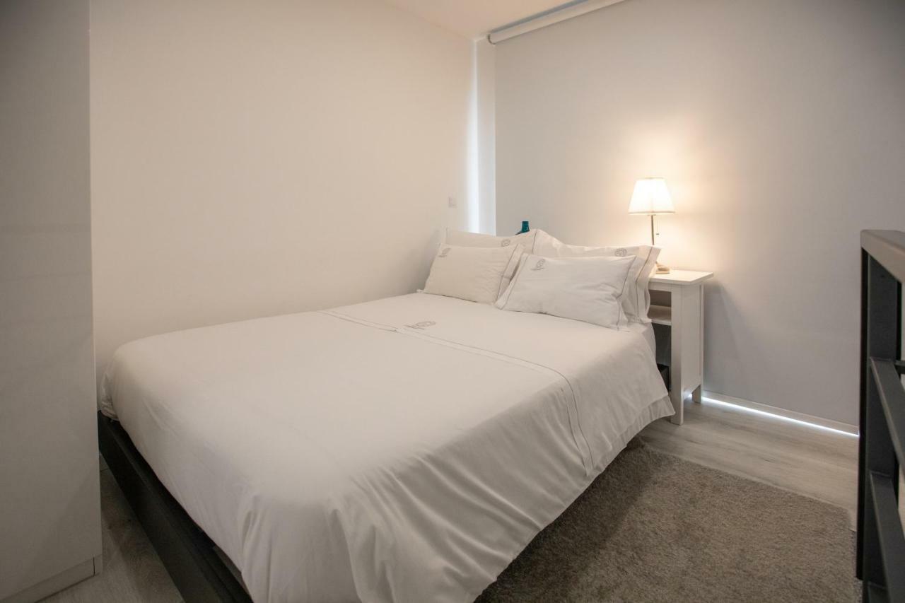 Aveiro'S Dock Apartments Екстер'єр фото